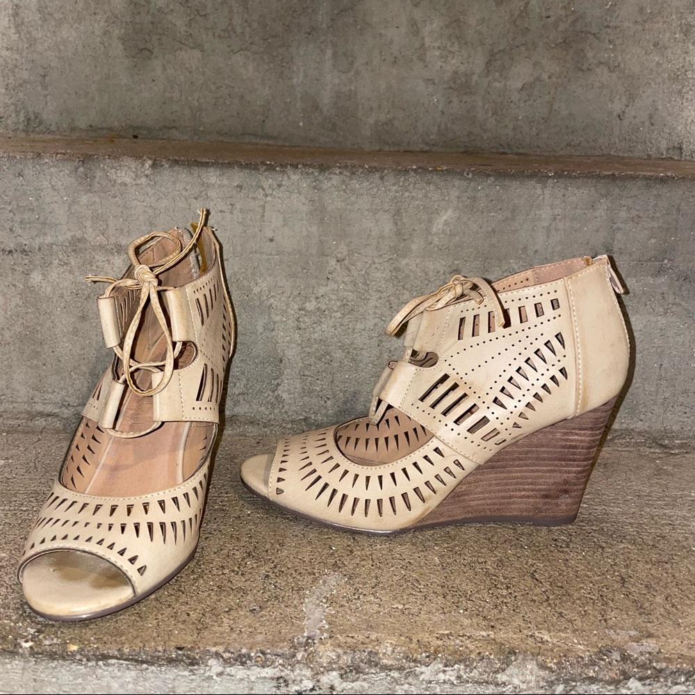 Tan restricted wedges